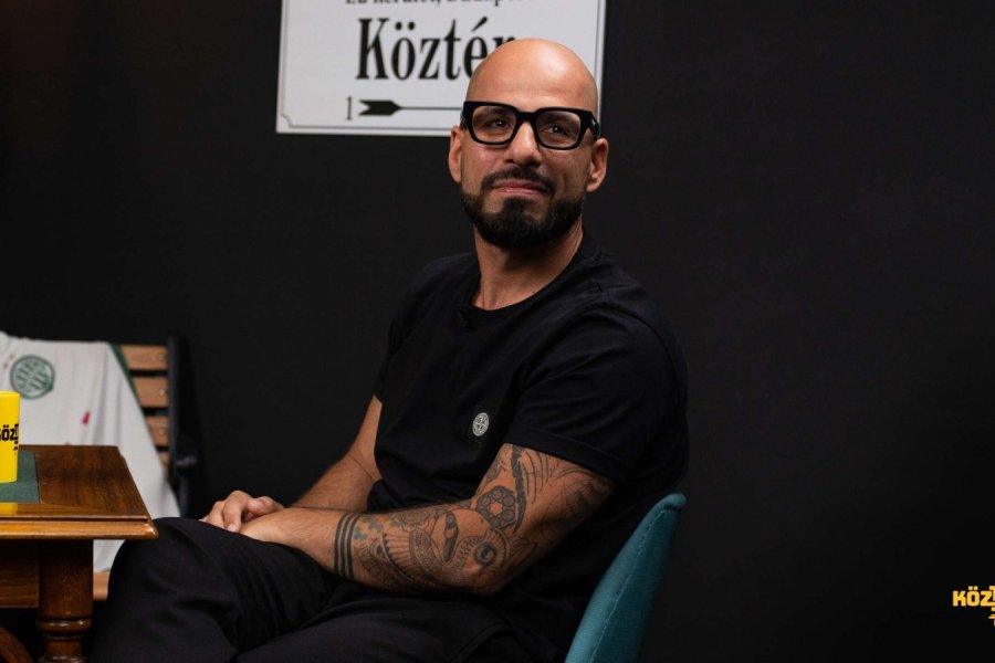 "A magyar dalt a szíved érti, az angolt az agyad” – Lotfi Begi