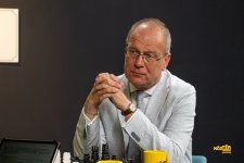 „Ez tiszta '45-ös KOMMUNISTA TEMPÓ!” – Navracsics Tibor: Magyar Péterék rombolnak! | KözBeszéd #133