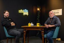 „Az Orbán az brand. A Magyar Péter trend.” – Dopeman | KözBeszéd #170